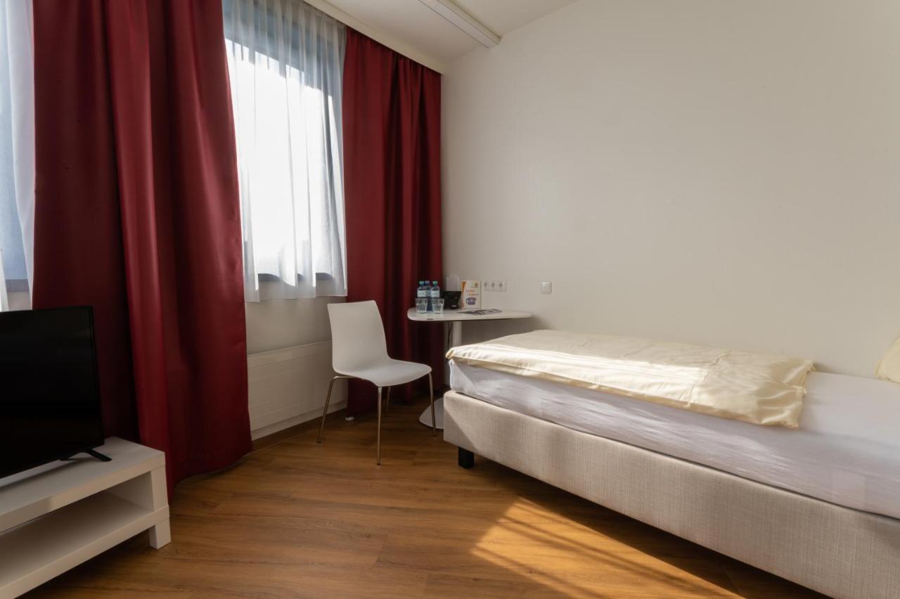 Hotel Sommerhaus Λιντς Εξωτερικό φωτογραφία